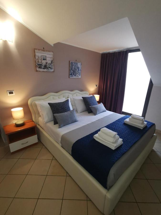 B&B Louise Santa Maria Capua Vetere Esterno foto